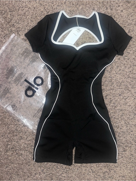 ALO Yoga Pants - ALO Yoga Black Romper with White Trim